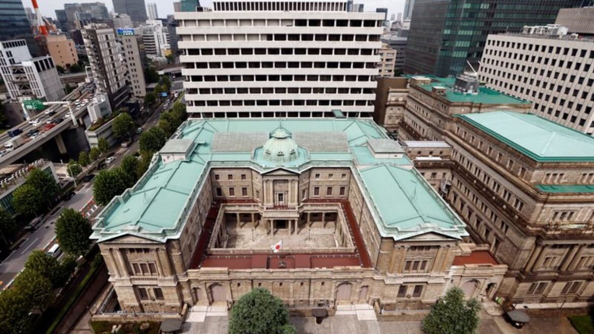 2024-02-26t002946z_1_lynxnpek1p00c_rtroptp_3_japan-economy-boj.jpg Japan January corporate service prices rise 2.1% yr/yr, BOJ says