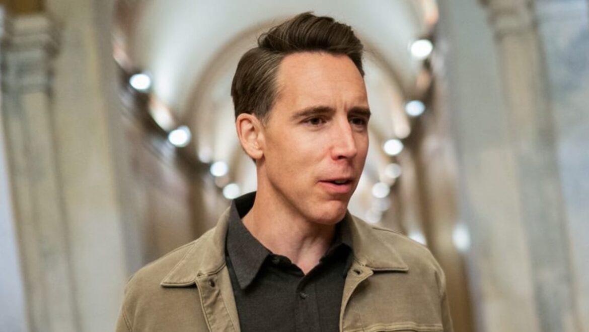 Republican senator wants to hike tariffs on Chinese vehicles