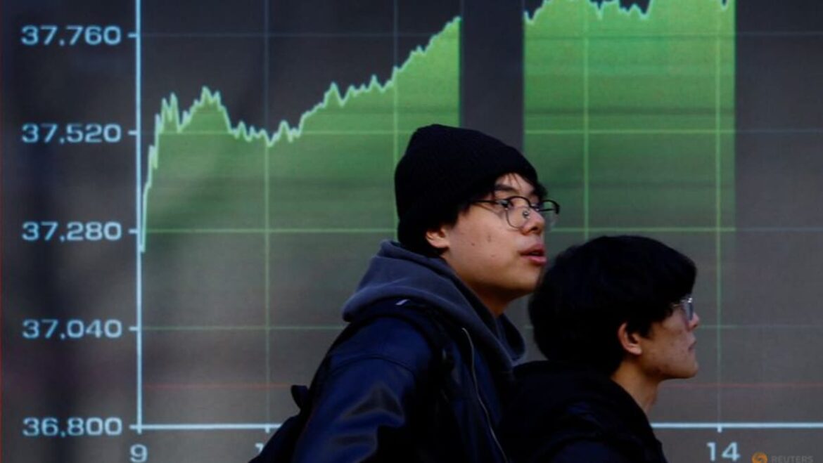 US shares advance, Treasury yields dip as Powell gives rate cut assurances