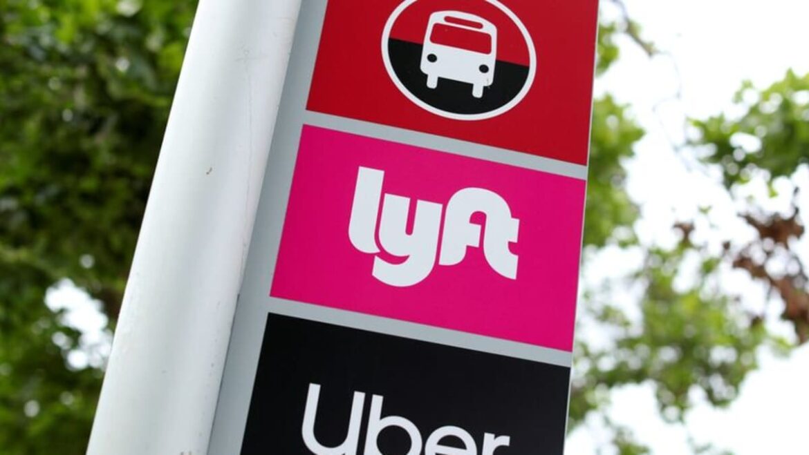 Uber, Lyft to stop operations in Minneapolis over minimum wage law