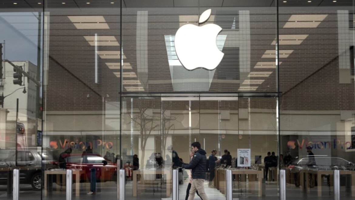 Apple sued by US government, accused of monopolising smartphone market