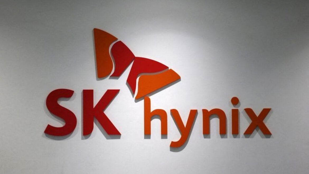 SK Hynix chief says HBM chips to be double-digit percentage of 2024 DRAM chip sales