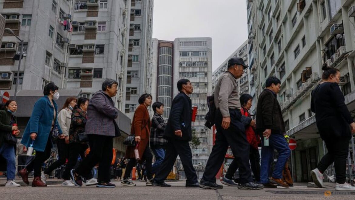 Hong Kong February retail sales rise 1.9% as tourism extends recovery