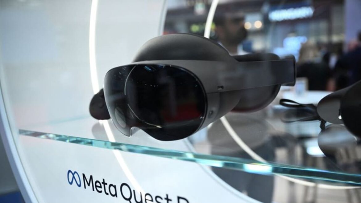 Meta opens Quest operating system to third-party device makers