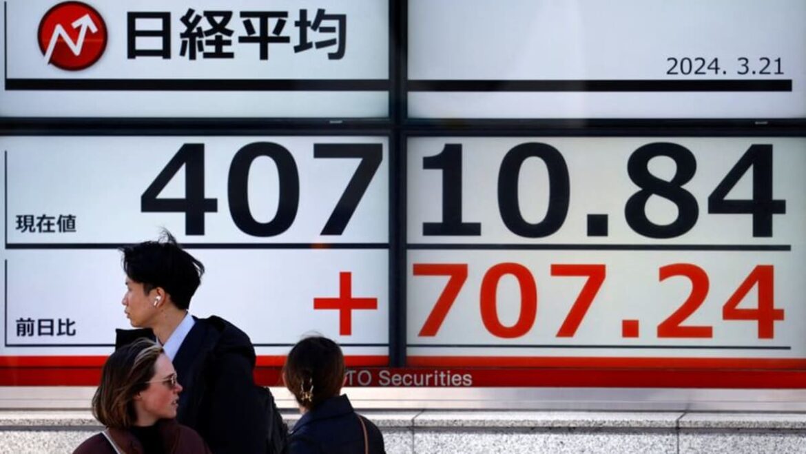 Asia stocks drift, dollar firm as Fed rate path pondered