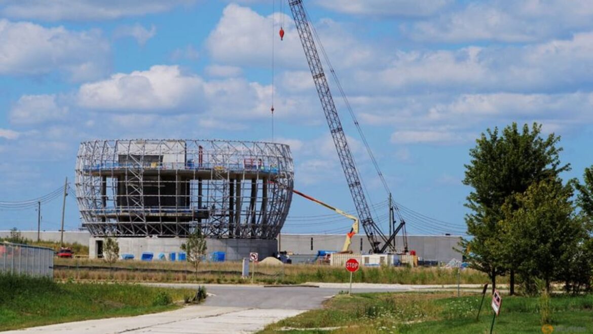 Biden to tout new $3.3 billion Microsoft data center at failed Foxconn site Trump backed