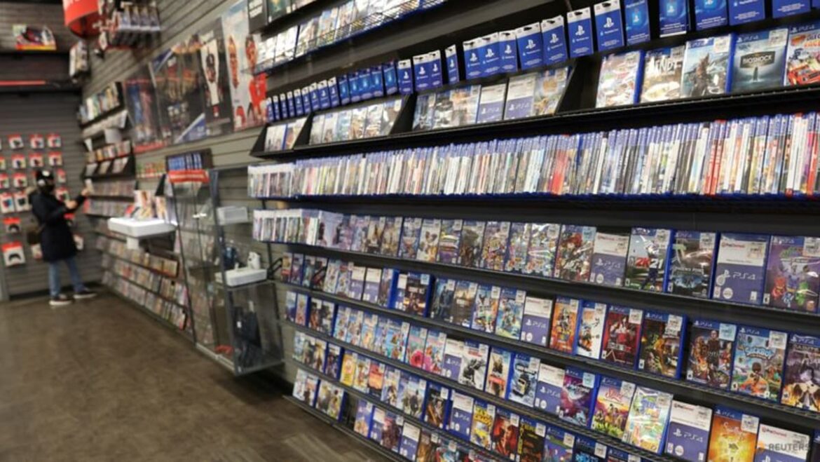 GameStop tumbles on capital raise plans after meme-stocks frenzy this week