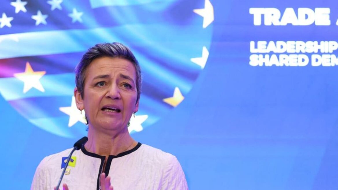 2024-05-31t124318z_1_lynxmpek4u0je_rtroptp_3_eu-usa-tech.jpg EU’s Vestager says more European Chips Act approvals coming soon