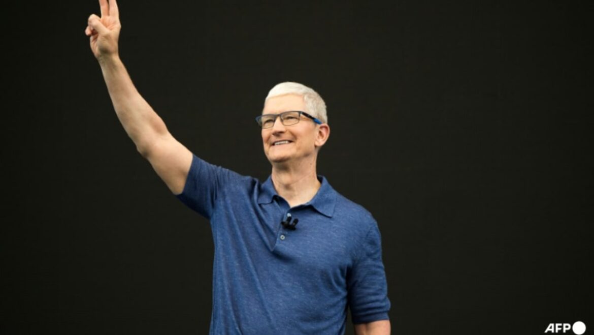 Commentary: Tim Cook controls the iPhone, so he’s the new AI kingmaker