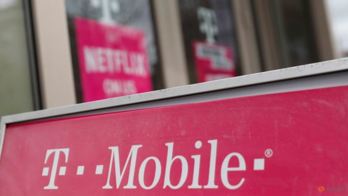 T-Mobile lands multi-year US Navy contract