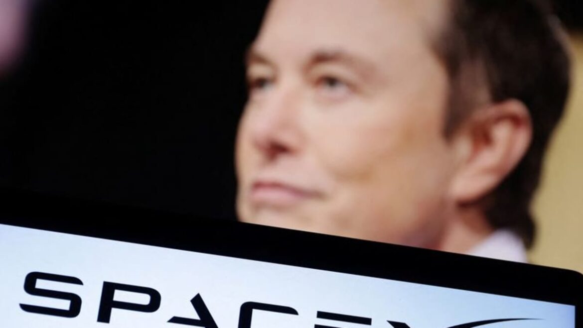 Musk’s SpaceX gets $843 million to help discard International Space Station around 2030