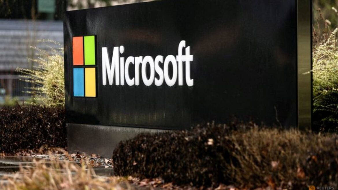 Microsoft informs customers that Russian hackers spied on emails