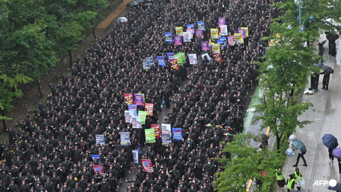 Samsung workers’ union in South Korea kicks off three-day strike