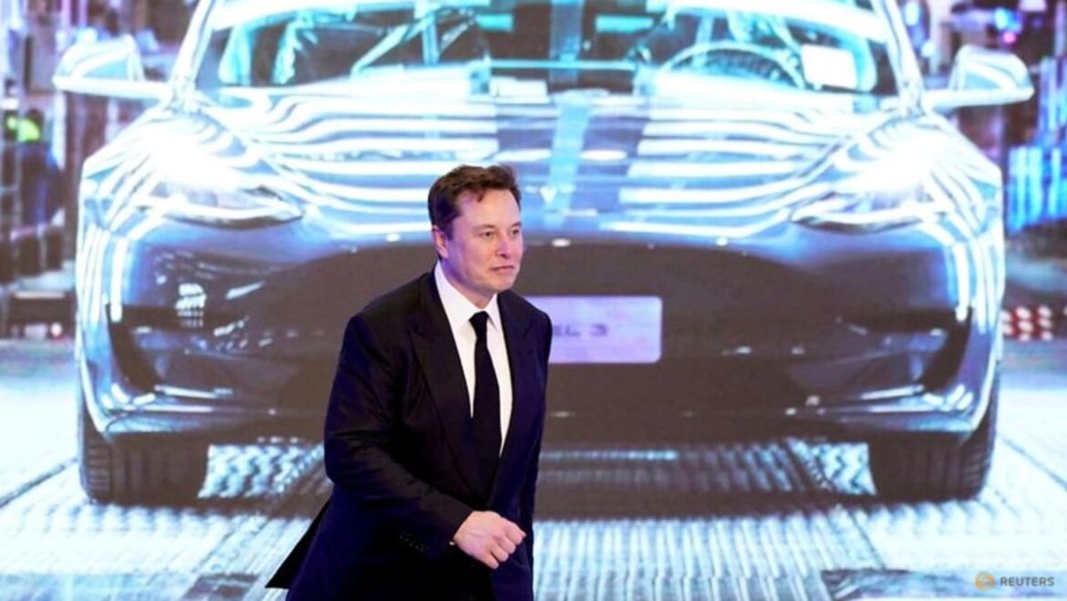 Tesla investors to urge judge to reject record $7 billion legal fee in Musk pay case