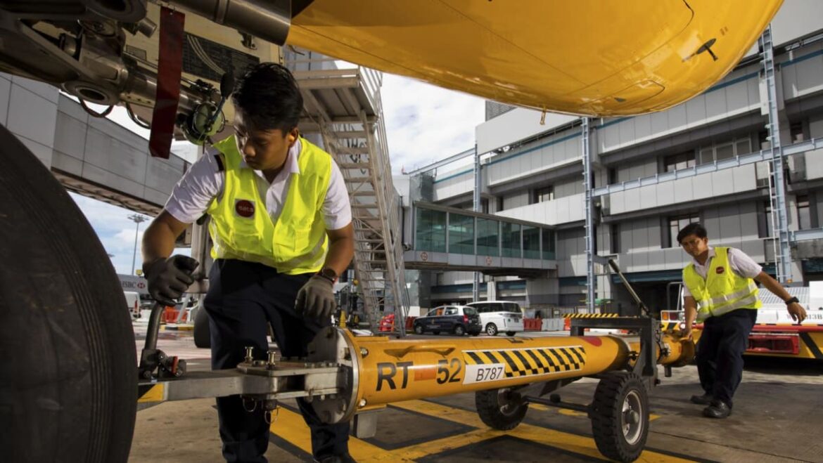 SATS splits airport ground handling services business into Singapore and Asia-Pacific units