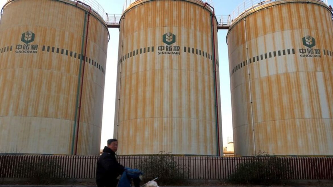 Chinese truck and food makers attempt to regain consumer trust after tanker scandal